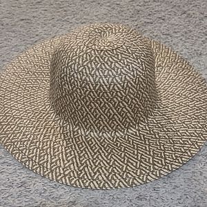5/$25⭐ Floppy Hat NWOT